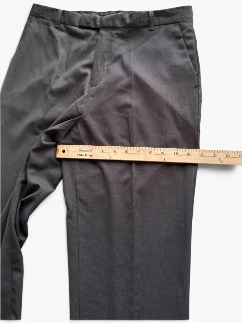 CALVIN KLEIN Gray Dress Pants Men’s Size 20 Regular Flat Front